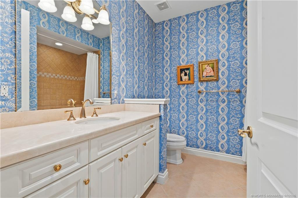 986 Se Willoughby Trace 1-4 Property Photo 27