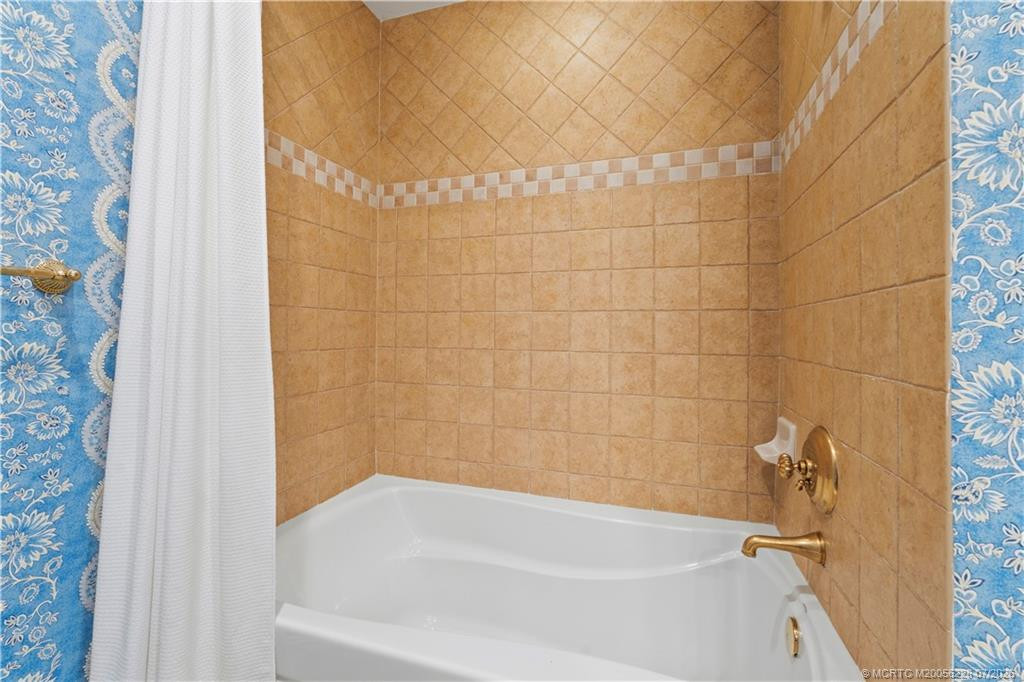 986 Se Willoughby Trace 1-4 Property Photo 28