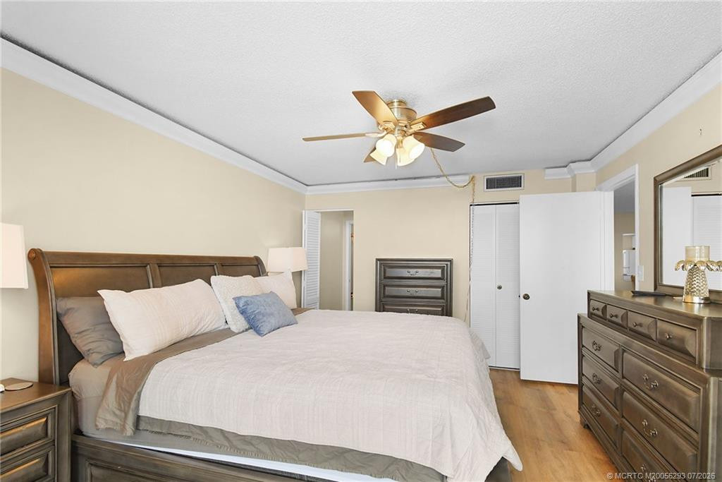 9900 S Ocean Drive 107 Property Photo 11