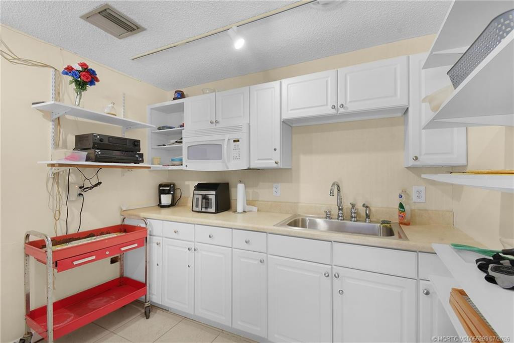 9900 S Ocean Drive 107 Property Photo 35