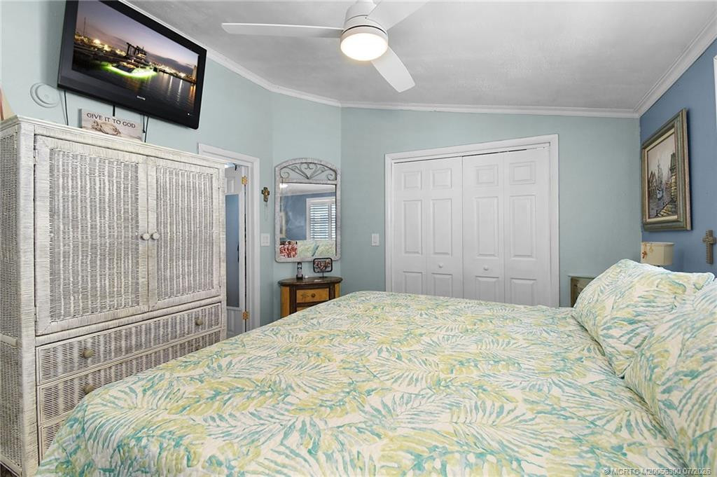 867 Nettles Boulevard Property Photo 10