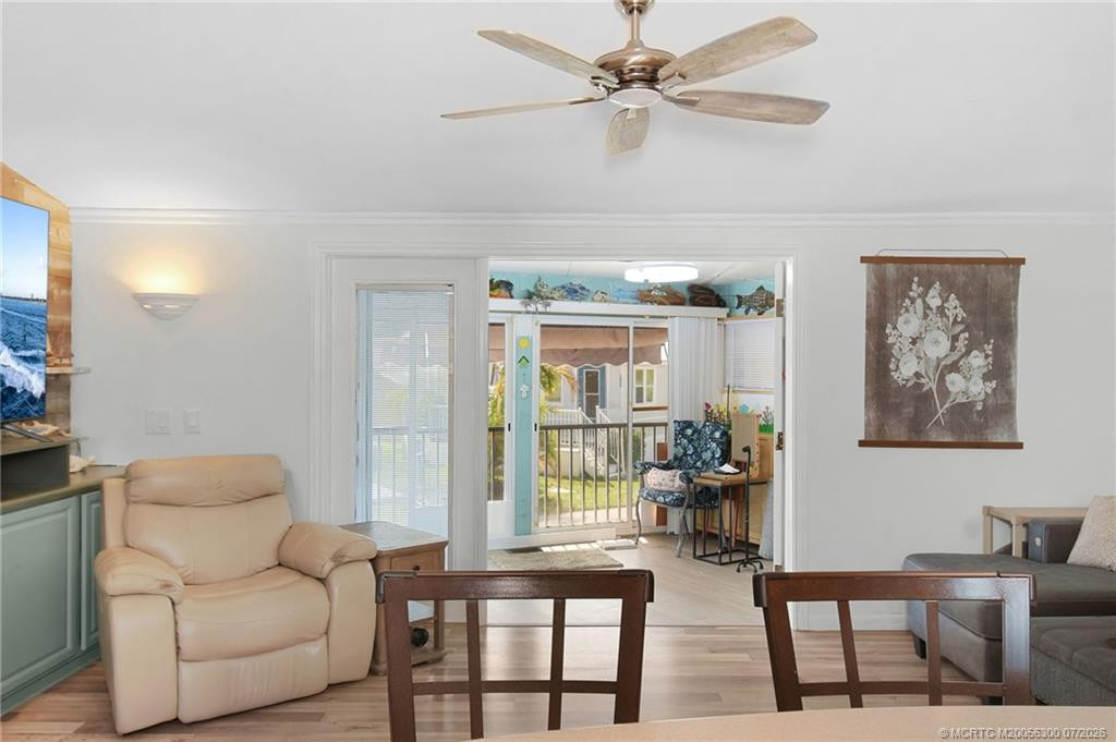 867 Nettles Boulevard Property Photo 24