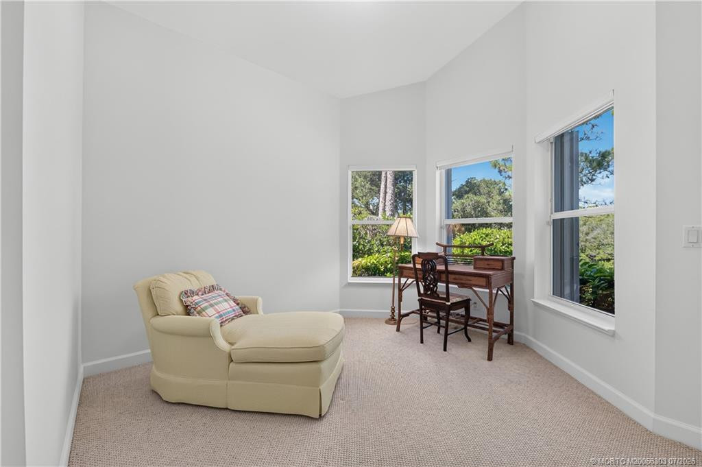 601 Nw Winters Creek Road Property Photo 19