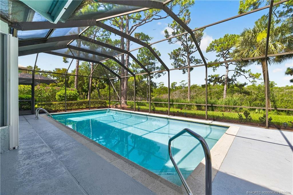 601 Nw Winters Creek Road Property Photo 30