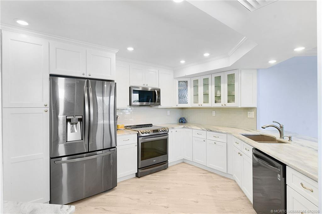 9550 S Ocean Drive 310 Property Photo 7