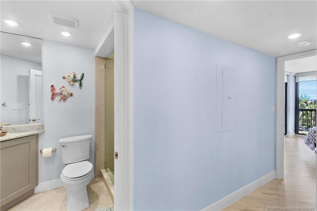 9550 S Ocean Drive 310 Property Photo 24