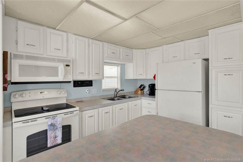 10851 S Ocean Drive 101 Property Photo 15