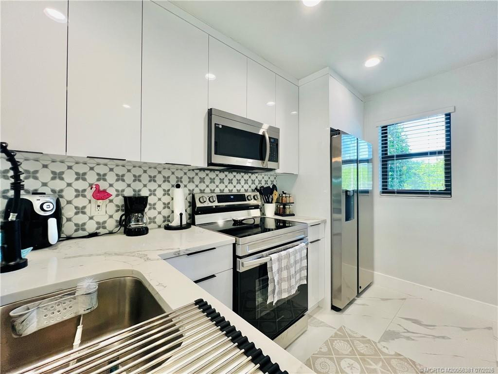4225 N Highway A1a 20 Property Photo 5
