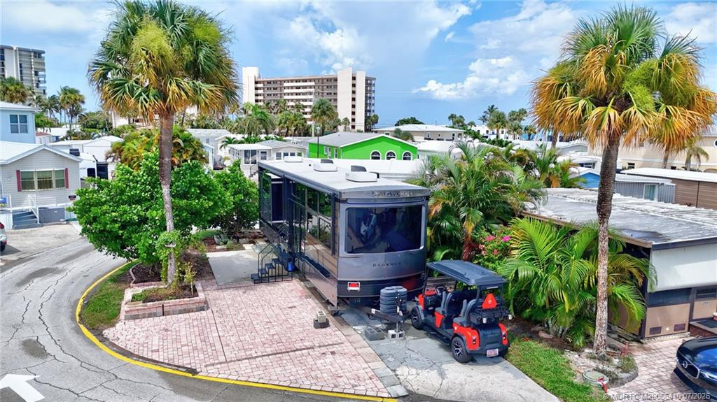 10725 S Ocean Drive Property Photo 6