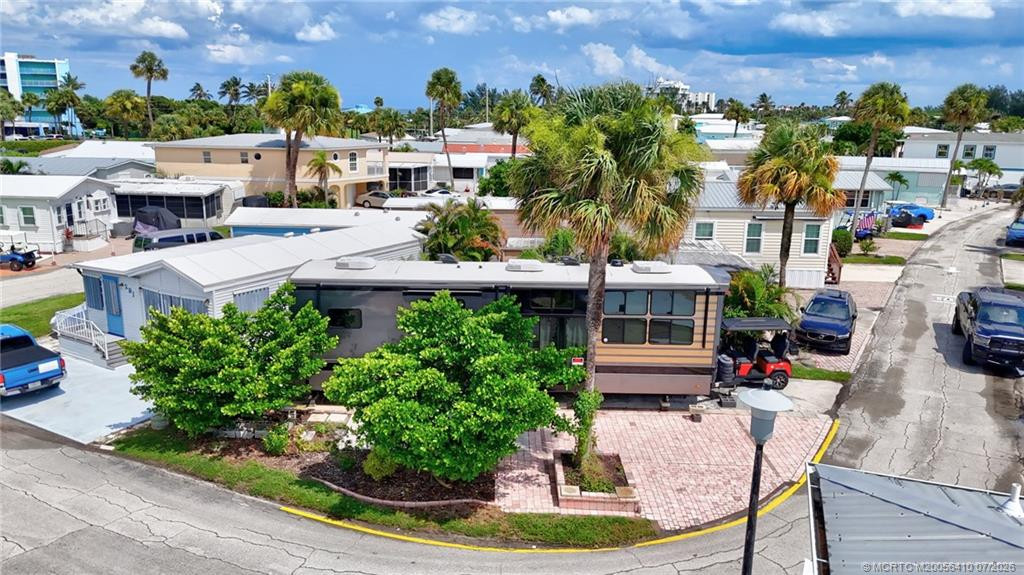 10725 S Ocean Drive Property Photo 8