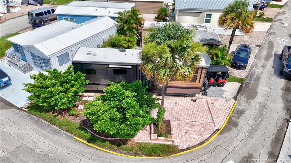 10725 S Ocean Drive Property Photo 10