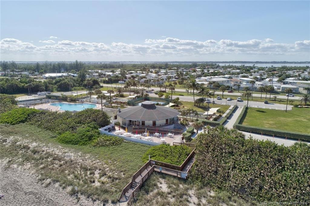 10725 S Ocean Drive Property Photo 16