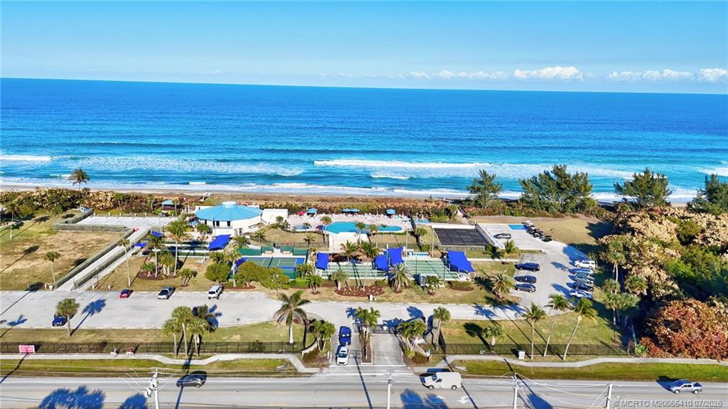10725 S Ocean Drive Property Photo 24