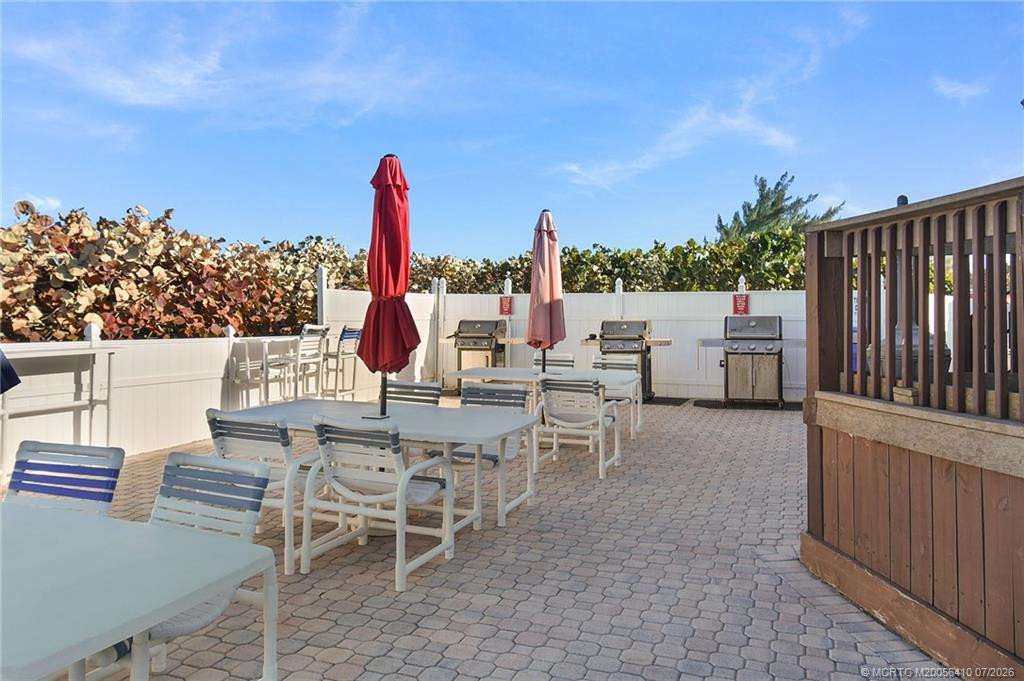 10725 S Ocean Drive Property Photo 25