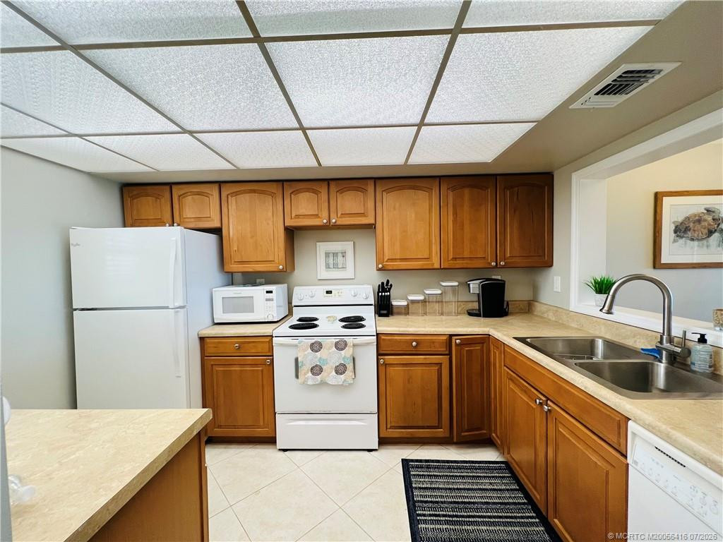 9400 S Ocean Drive 1003 B Property Photo 4
