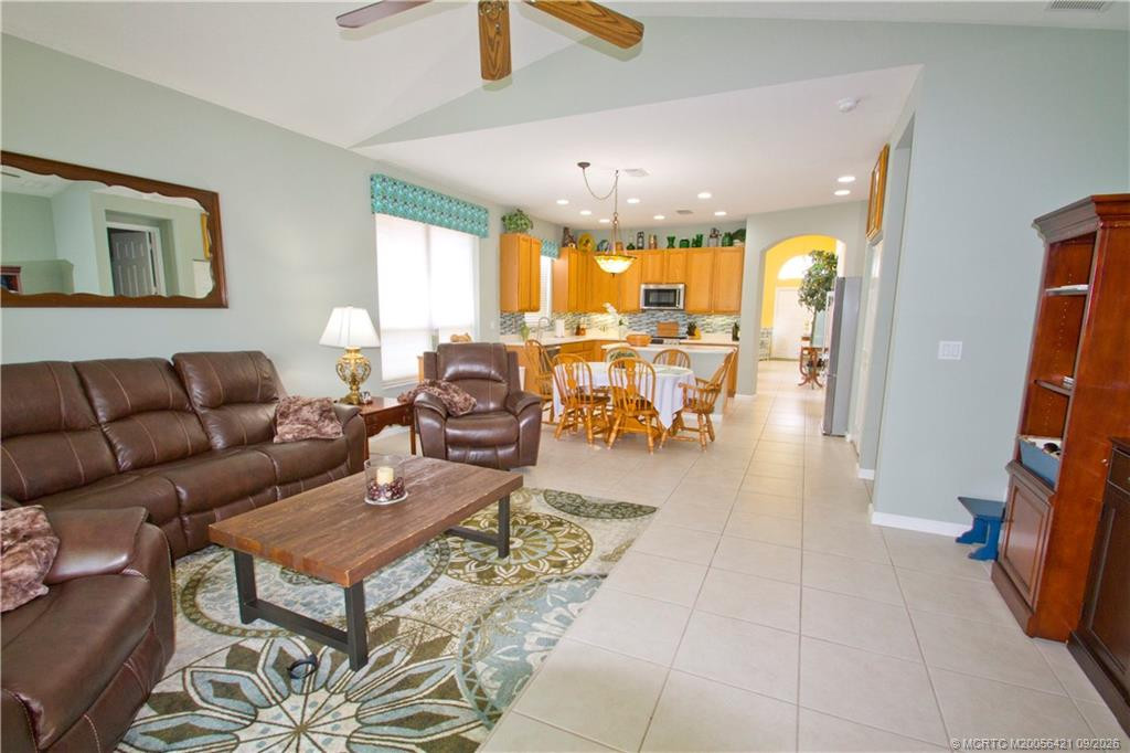 4005 Nw Deer Oak Drive Property Photo 4