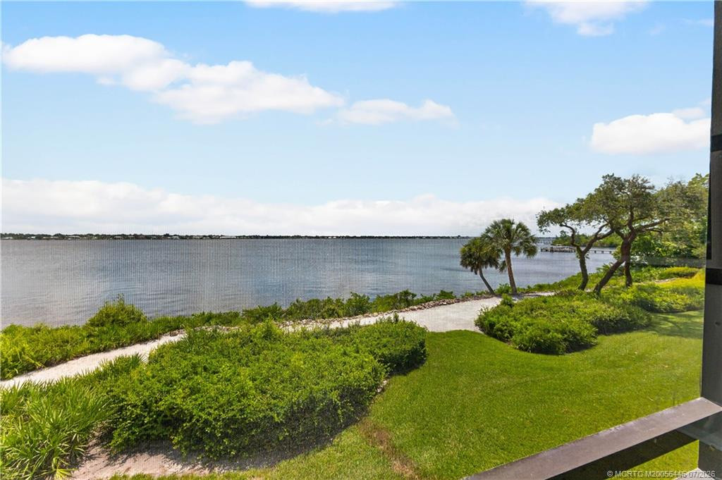 2568 Nw Seagrass Drive 2a Property Photo 11