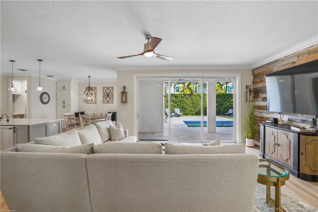 1421 Windley Key Way Property Photo 12