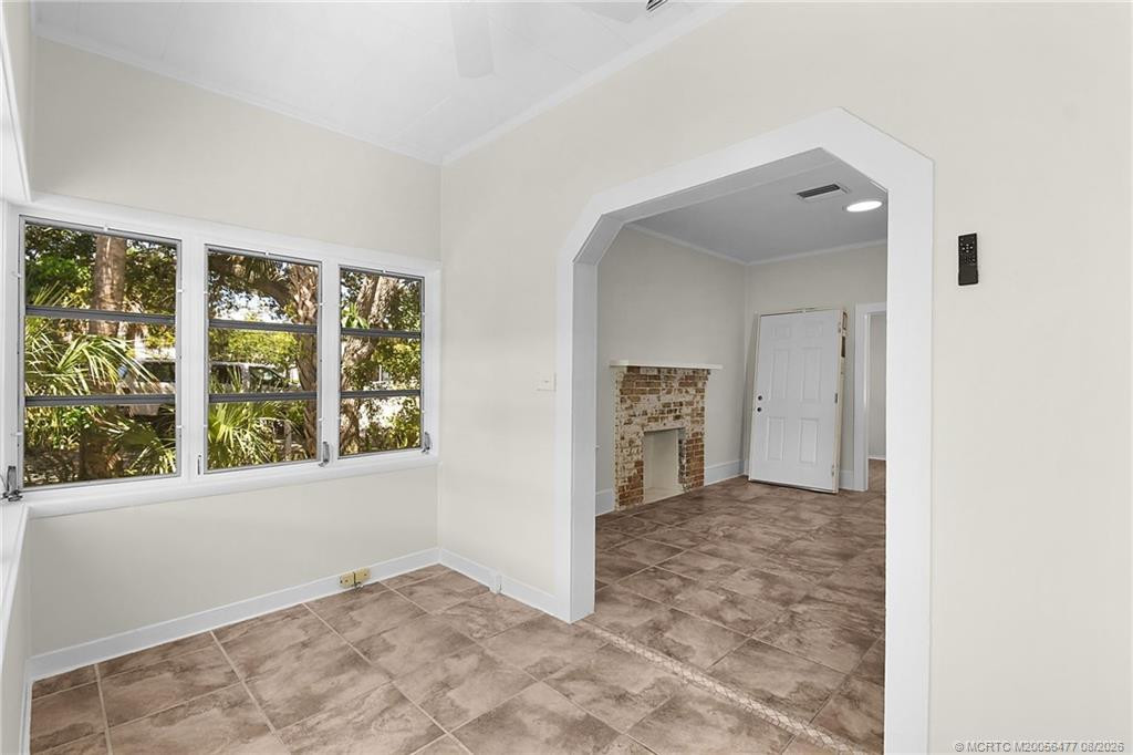 309 Se Denver Avenue Property Photo 7