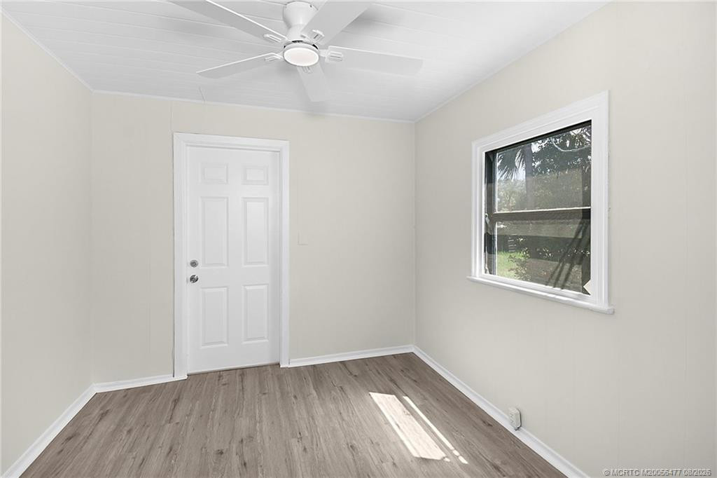 309 Se Denver Avenue Property Photo 16