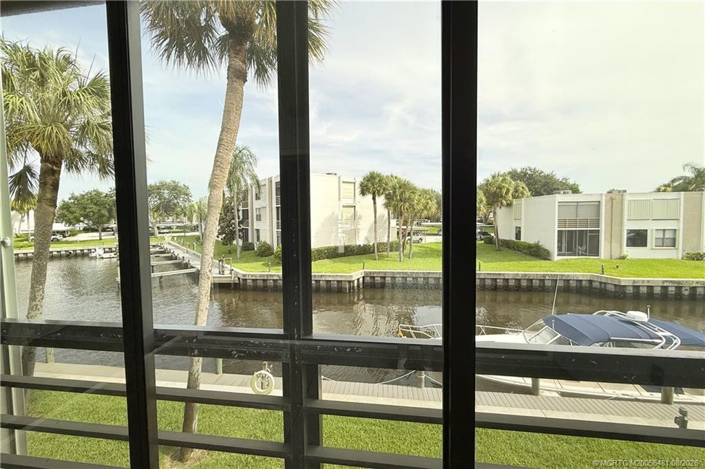 1950 Sw Palm City Road 2205 Property Photo 11