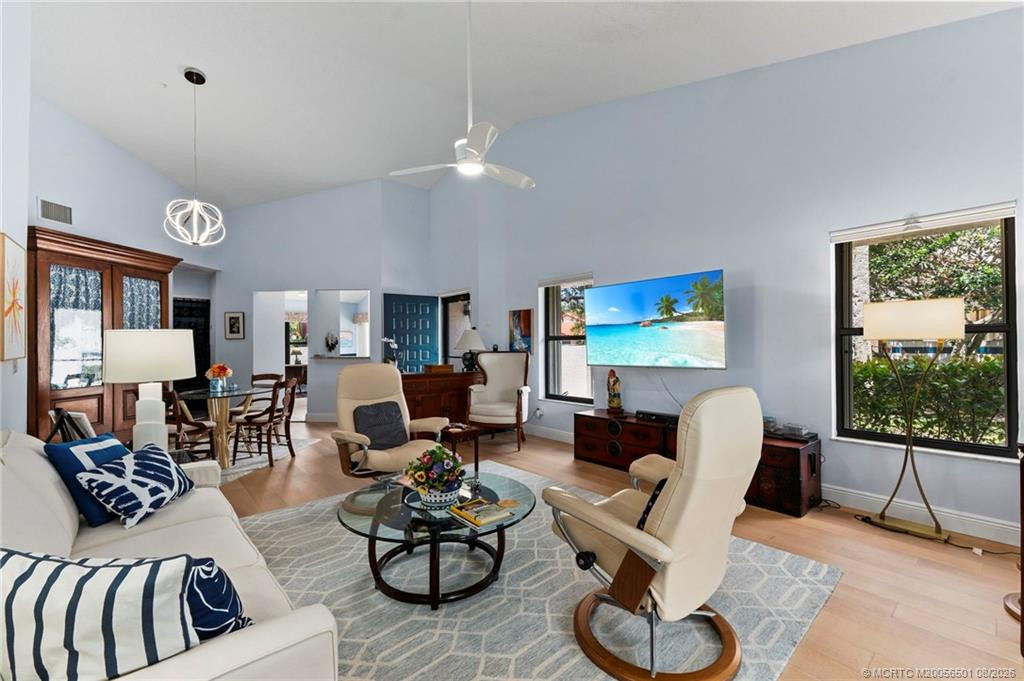 6030 Se Martinique Drive 101 Property Photo 23