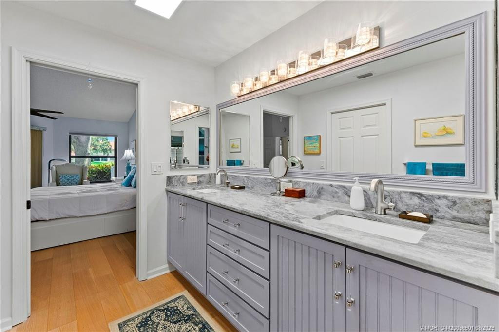 6030 Se Martinique Drive 101 Property Photo 28