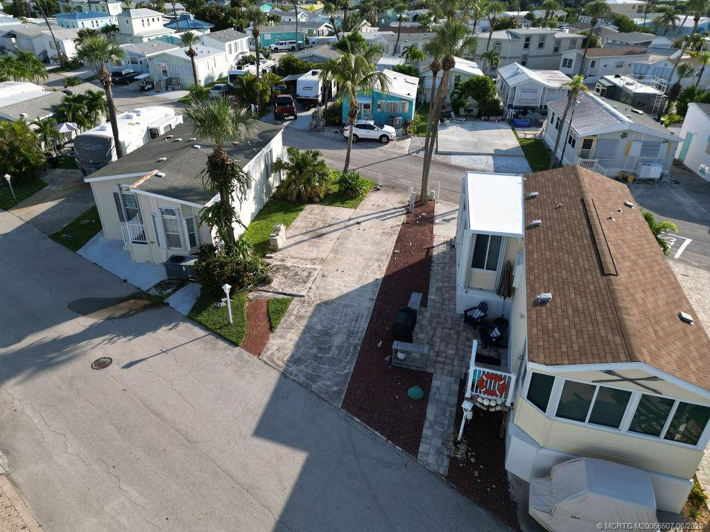10701 S Ocean Drive Property Photo 1