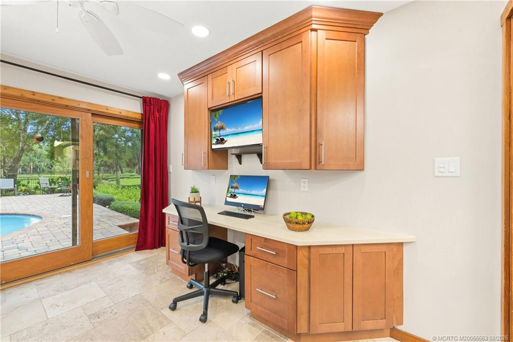 5080 Sw 69th Street Property Photo 16