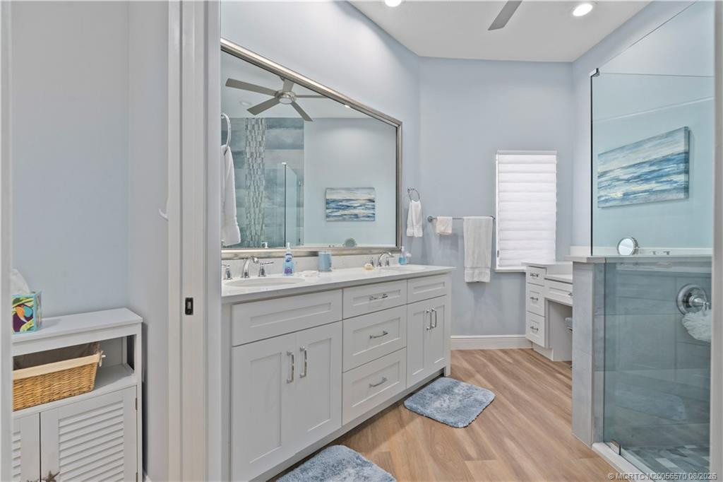 2384 Sw Foxpoint Way Property Photo 18