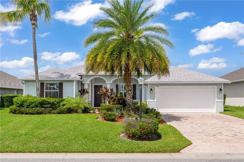 286 SW Vista Lake Drive