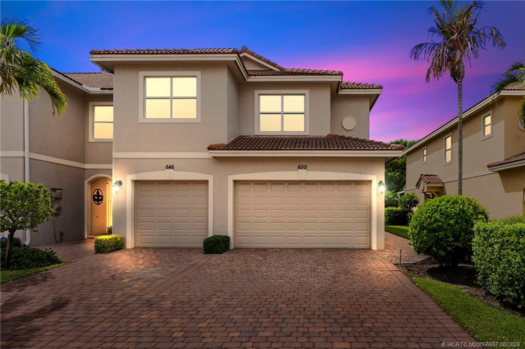 650 Sw Glen Crest Way Property Photo 1