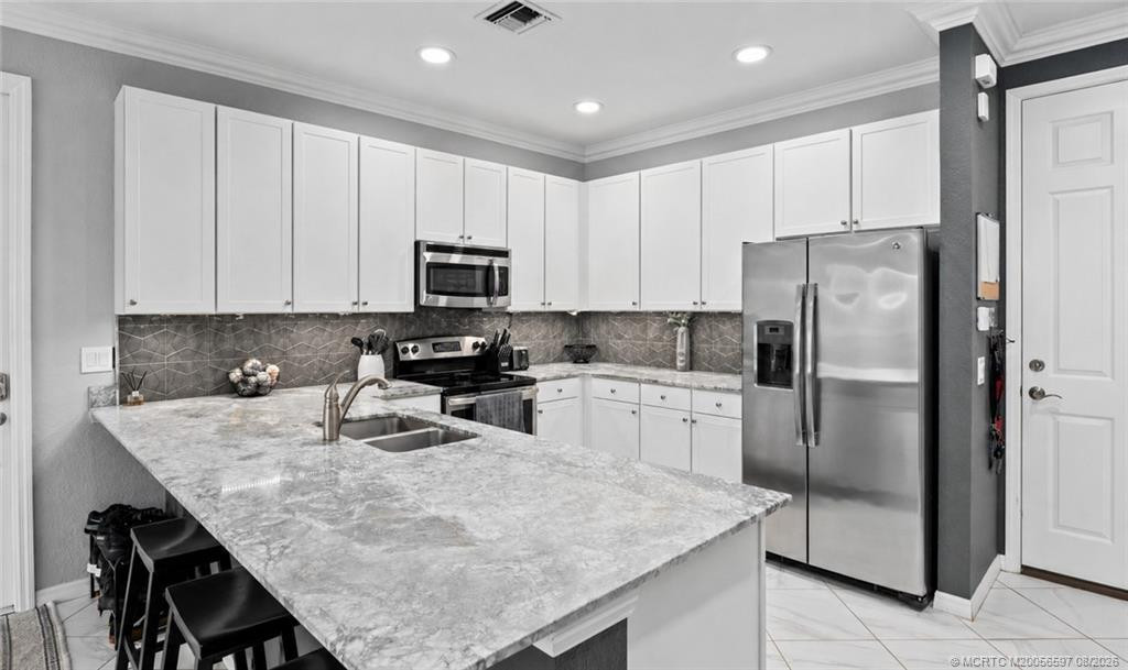 650 Sw Glen Crest Way Property Photo 9