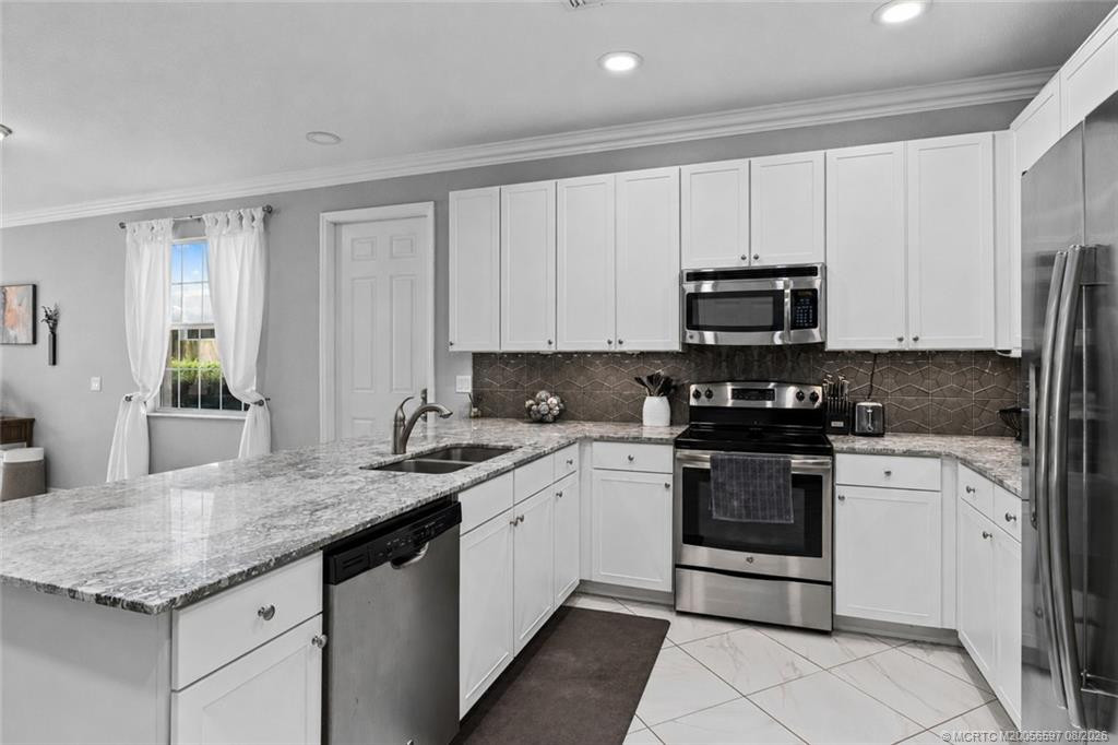 650 Sw Glen Crest Way Property Photo 10