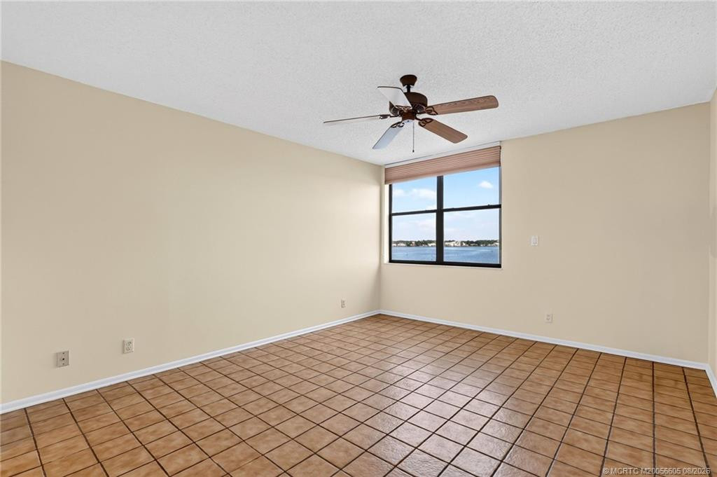 1950 Sw Palm City Road 14-302 Property Photo 24