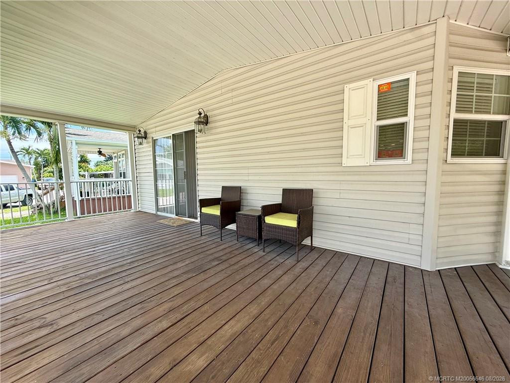 4046 3rd Court Property Photo 4
