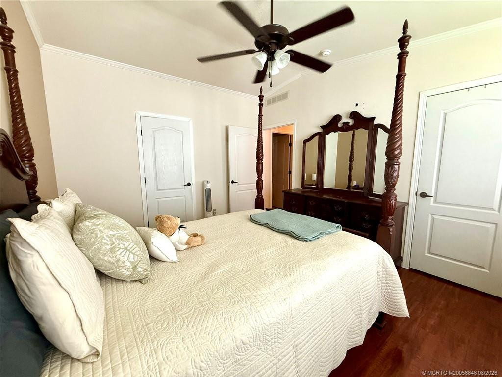4046 3rd Court Property Photo 8