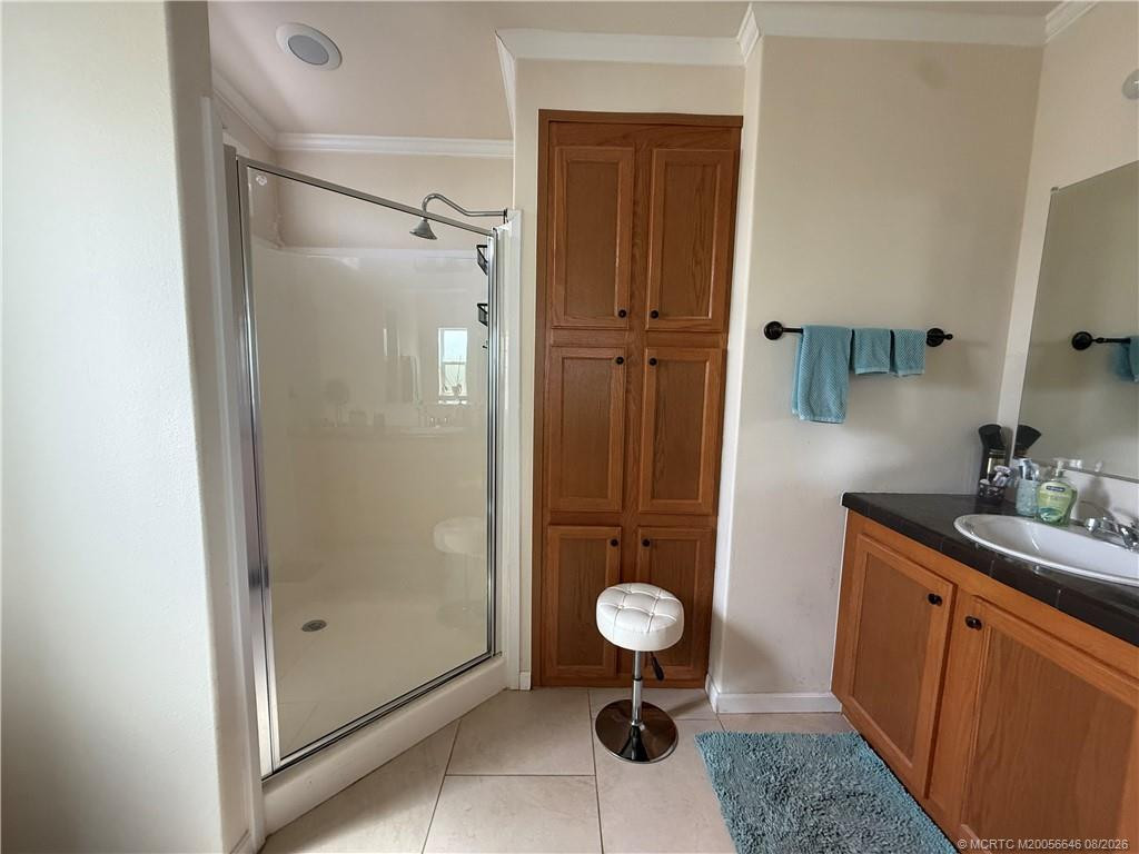 4046 3rd Court Property Photo 10