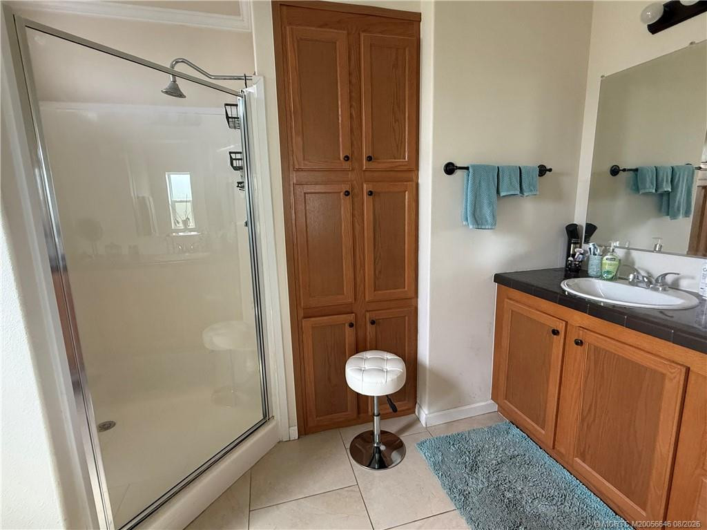 4046 3rd Court Property Photo 12