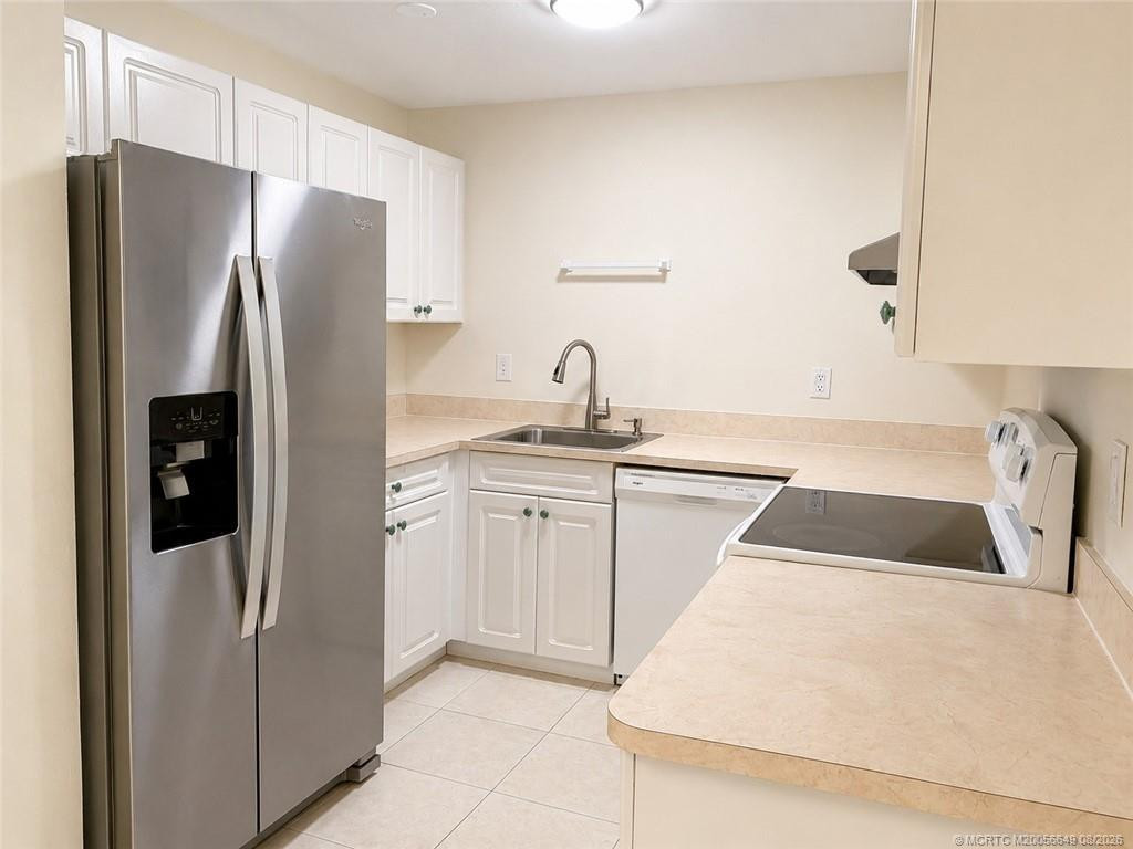 2103 Se Edler Drive Property Photo 5