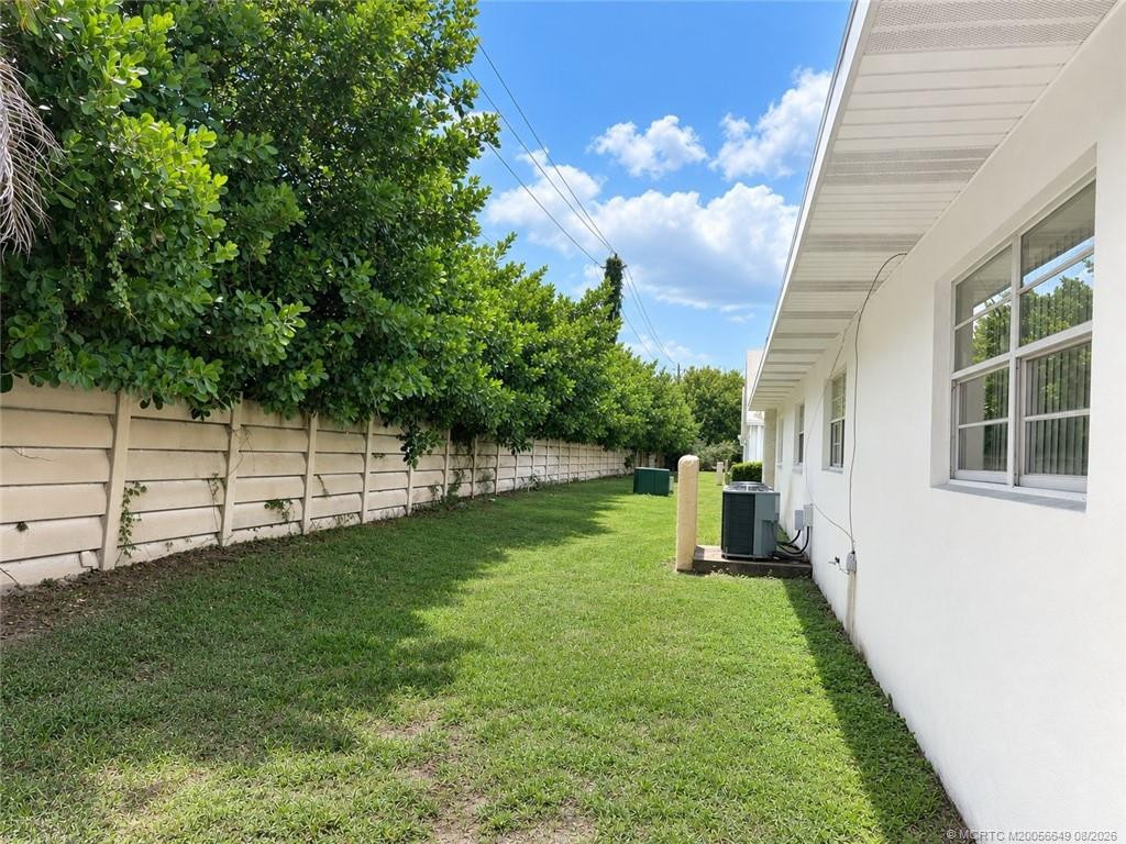 2103 Se Edler Drive Property Photo 14