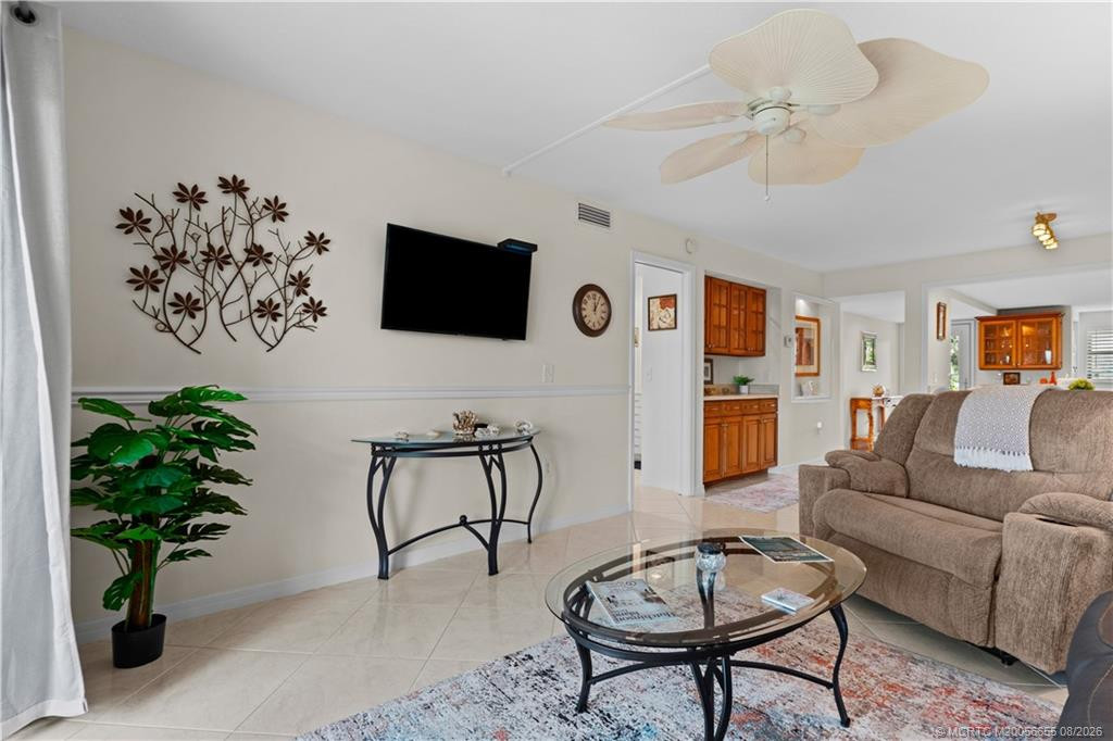 10200 S Ocean Drive 103 Property Photo 11