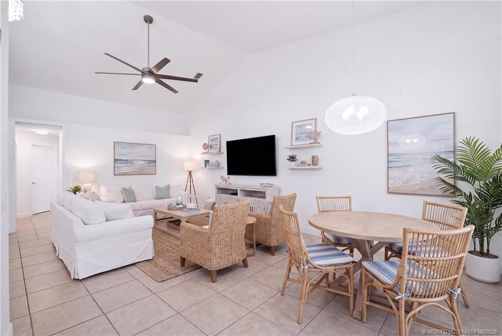 209 River Walk Property Photo 1