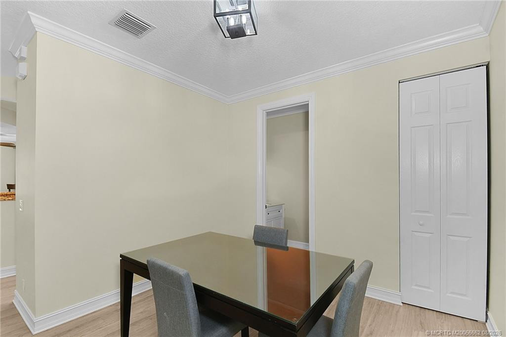132 Se Crestwood Circle Property Photo 17