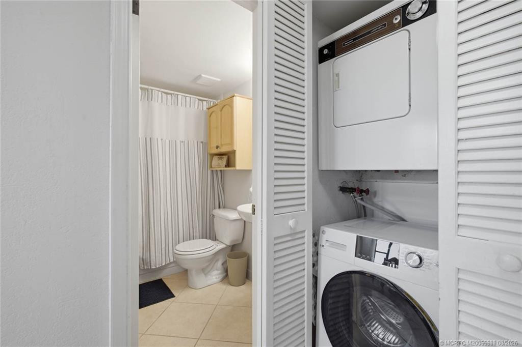 9490 S Ocean Drive 409 Property Photo 43