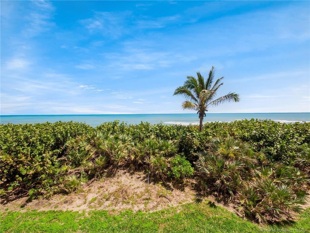 7380 S Ocean Drive 220 Property Photo 2
