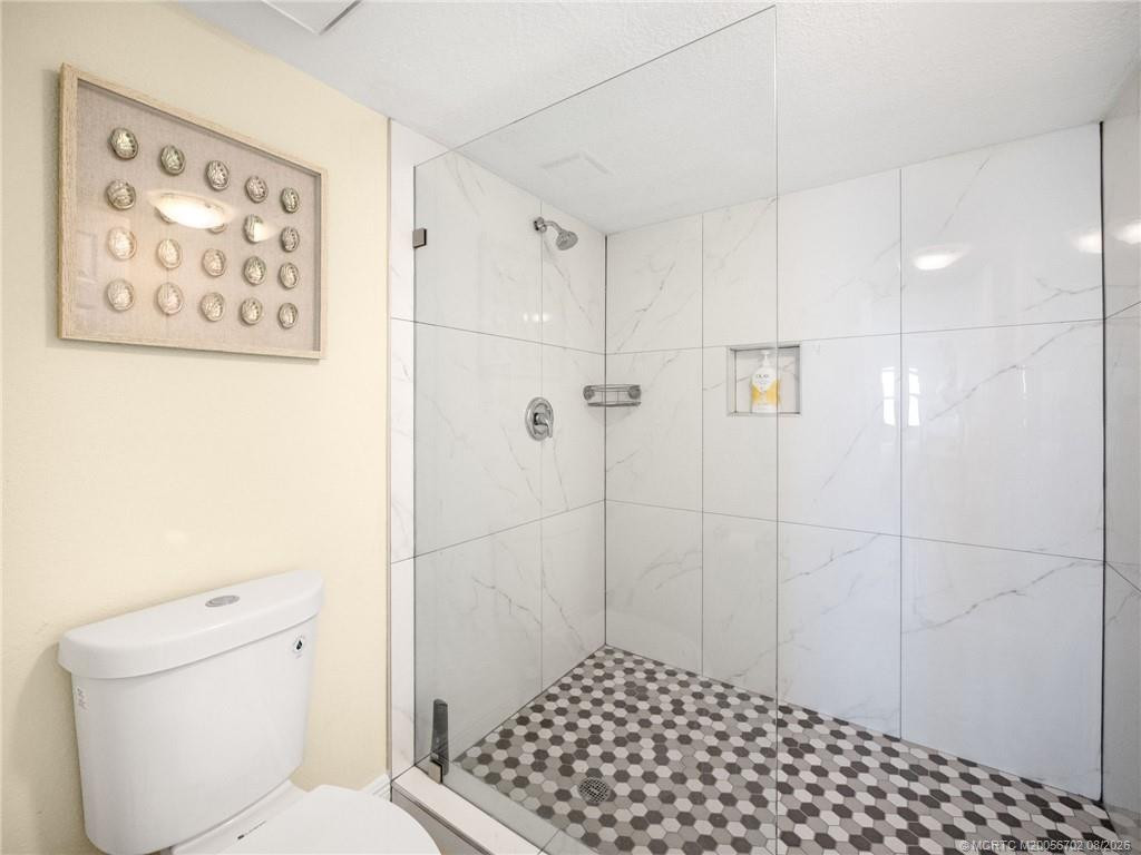 7380 S Ocean Drive 220 Property Photo 16