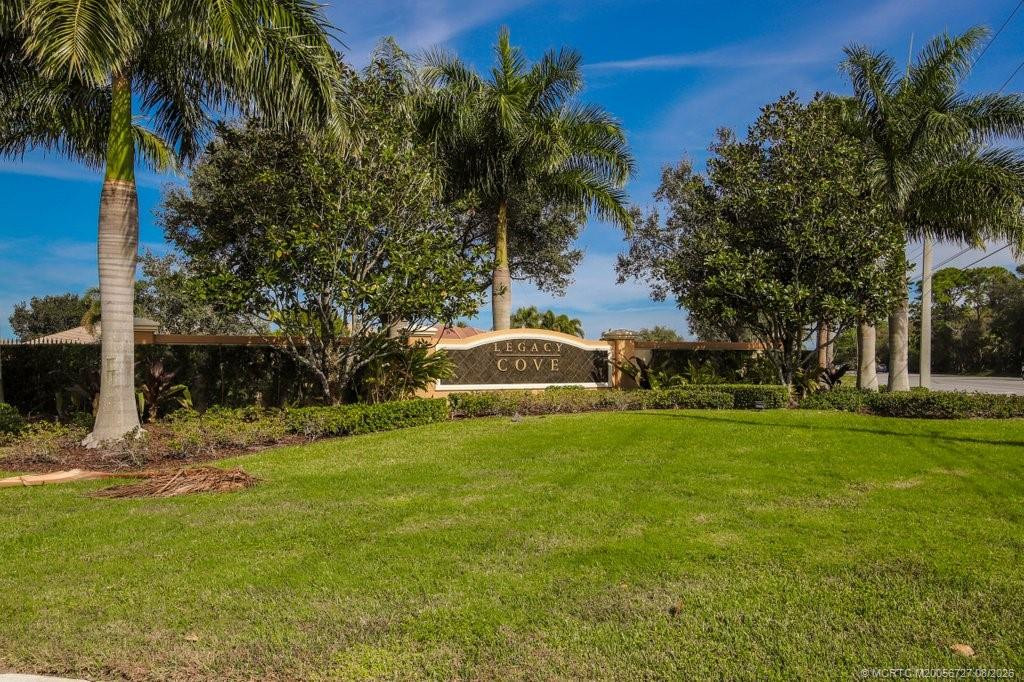 1445 Se Legacy Cove Circle Property Photo 36