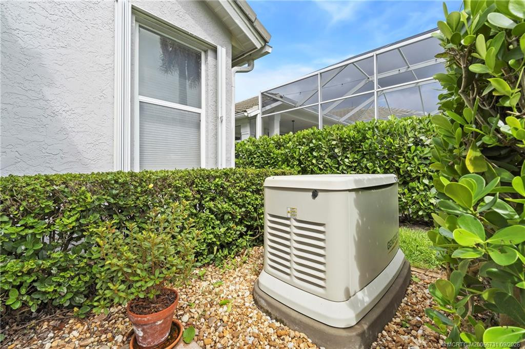 2326 Sw Whitemarsh Way Property Photo 33