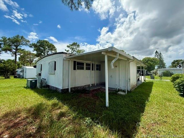 6250 Ficus Lane Property Photo 6